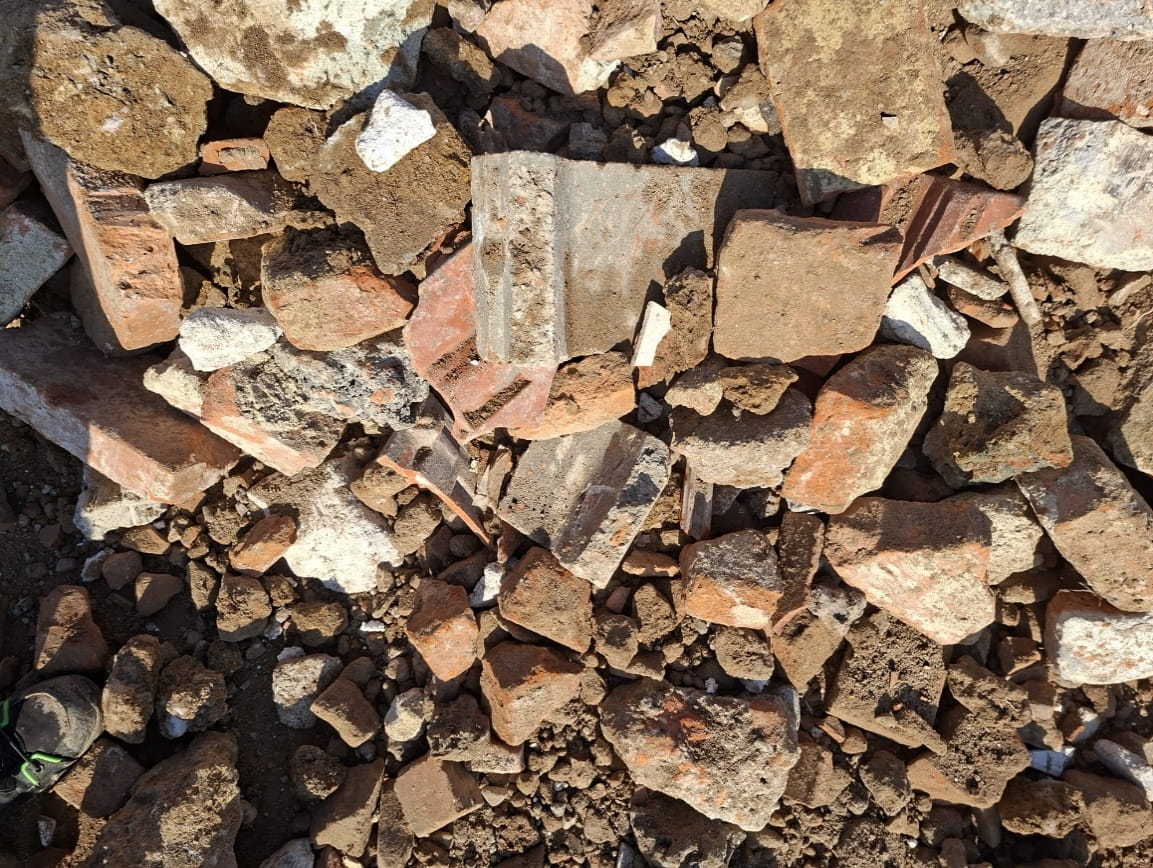 Tašky a keramické výrobky